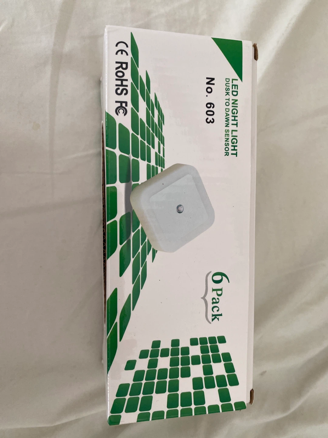 LED Night Light 6 Pack Dusk to Dawn Sensor - photo 2