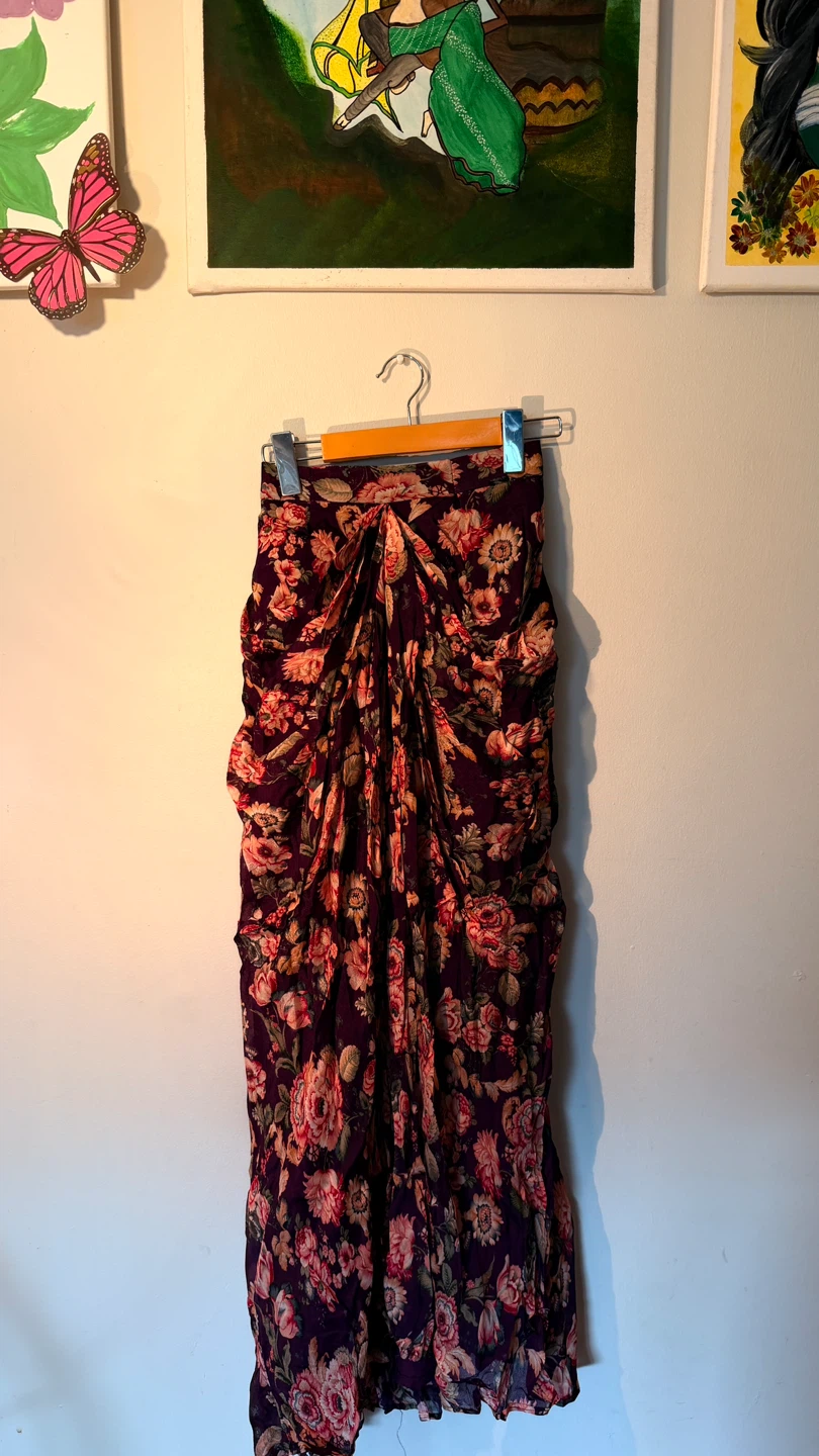 Women's Floral Print Top and Cape Set - photo 5