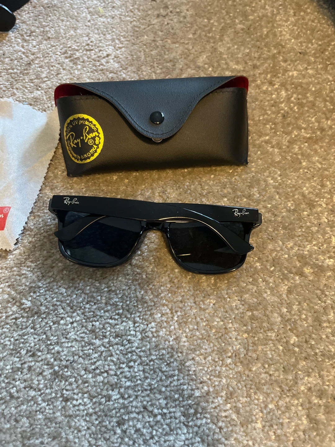Ray-Ban Wayfarer Sunglasses with Case - photo 2