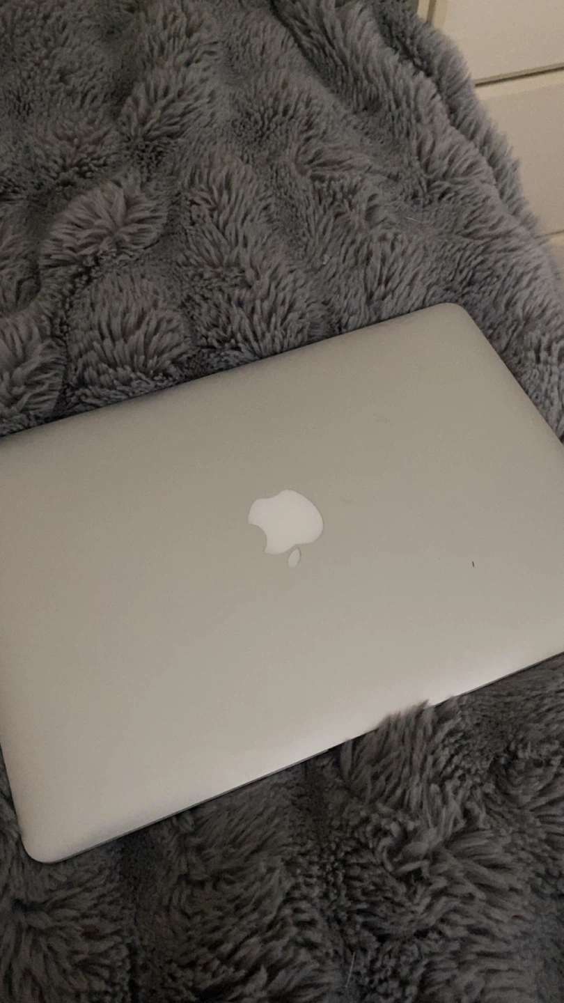 Apple MacBook Air Laptop - photo 2