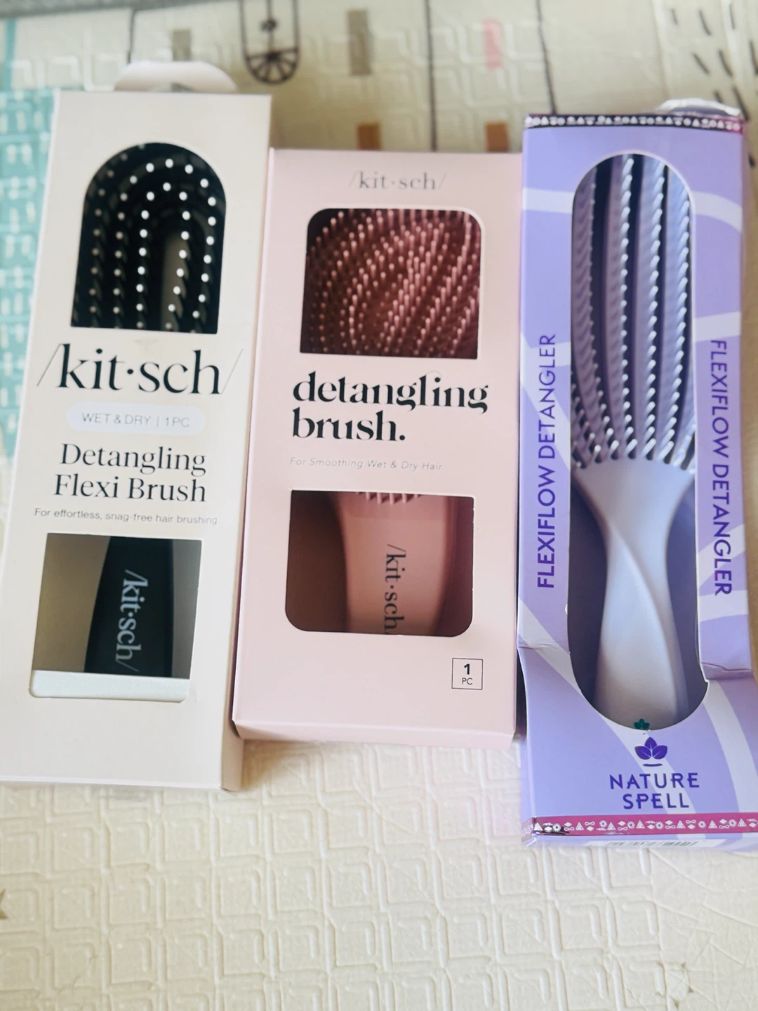 Kitsch Detangling Flexi Brush