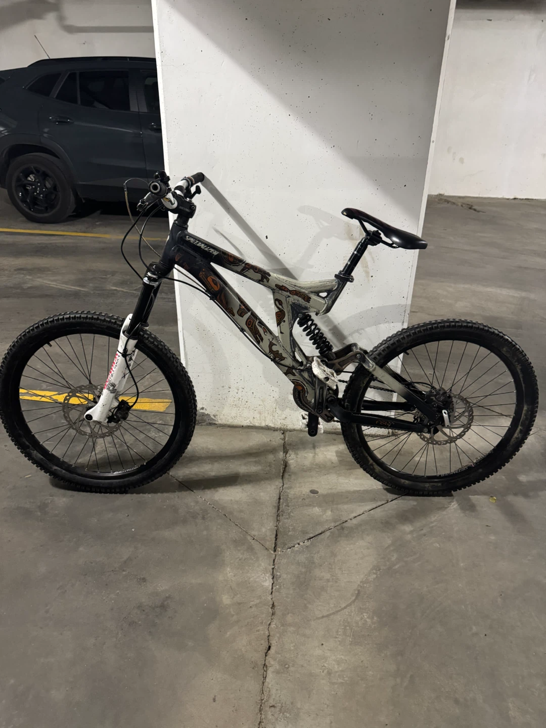 Specialized Full Suspension Mountain Bike