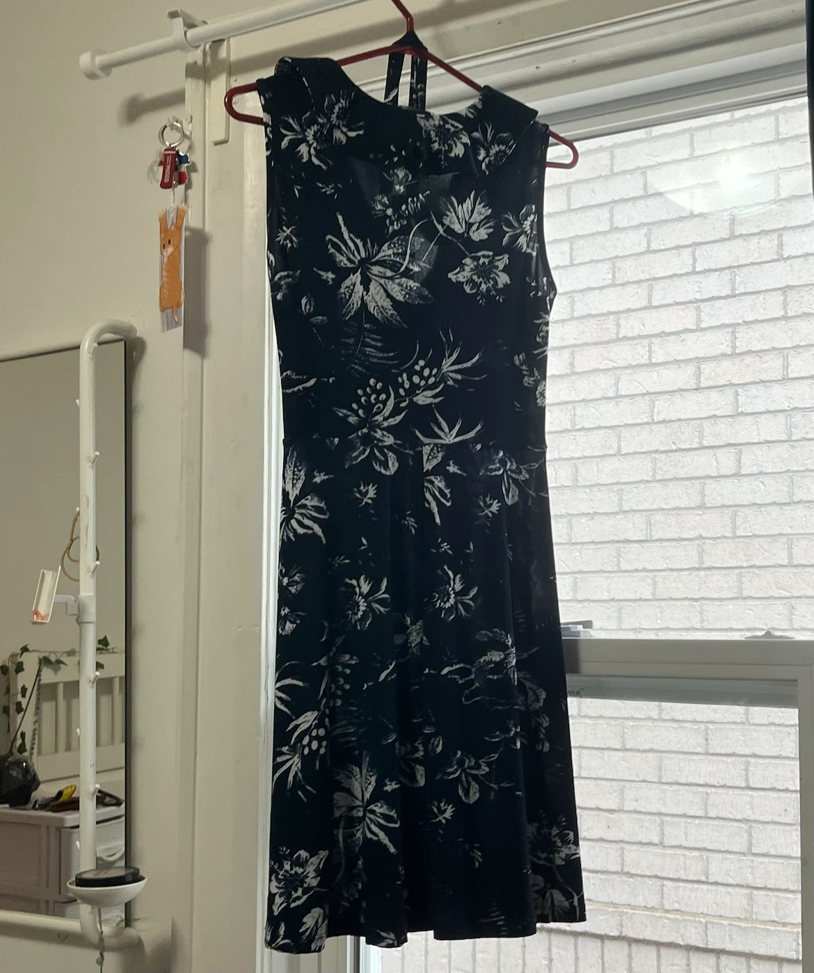 Women's Sleeveless Floral Dress - photo 2