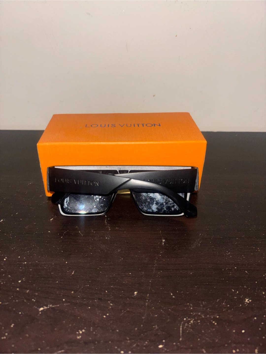 Louis Vuitton Sunglasses - photo 2