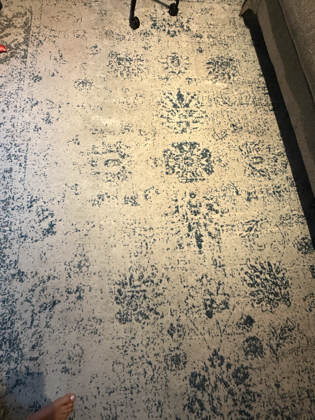 Large Distressed Medallion Area Rug 8' x 11' - photo 3