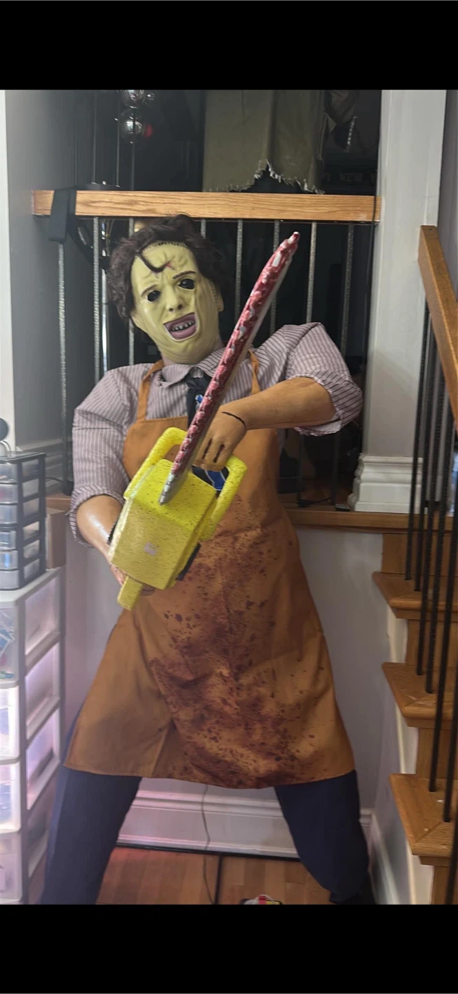 Halloween  - Texas Chainsaw Massacre Leatherface Animatronic