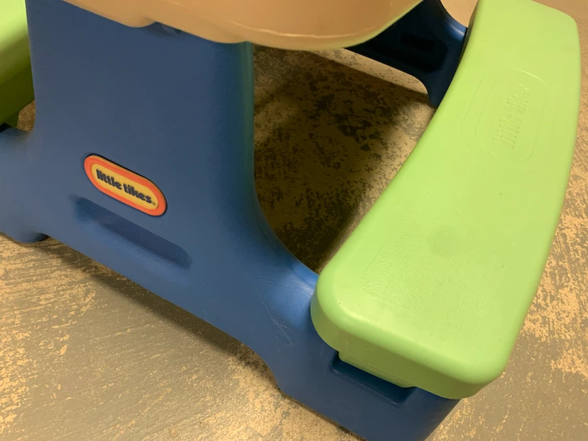 Little Tikes Picnic Table - photo 2