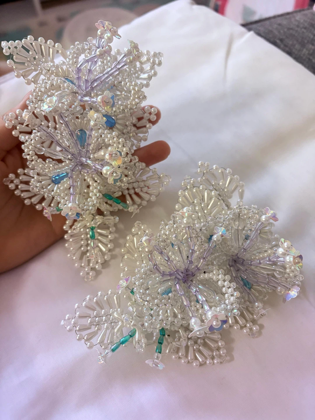 Beaded Snowflake Appliques Tembleque