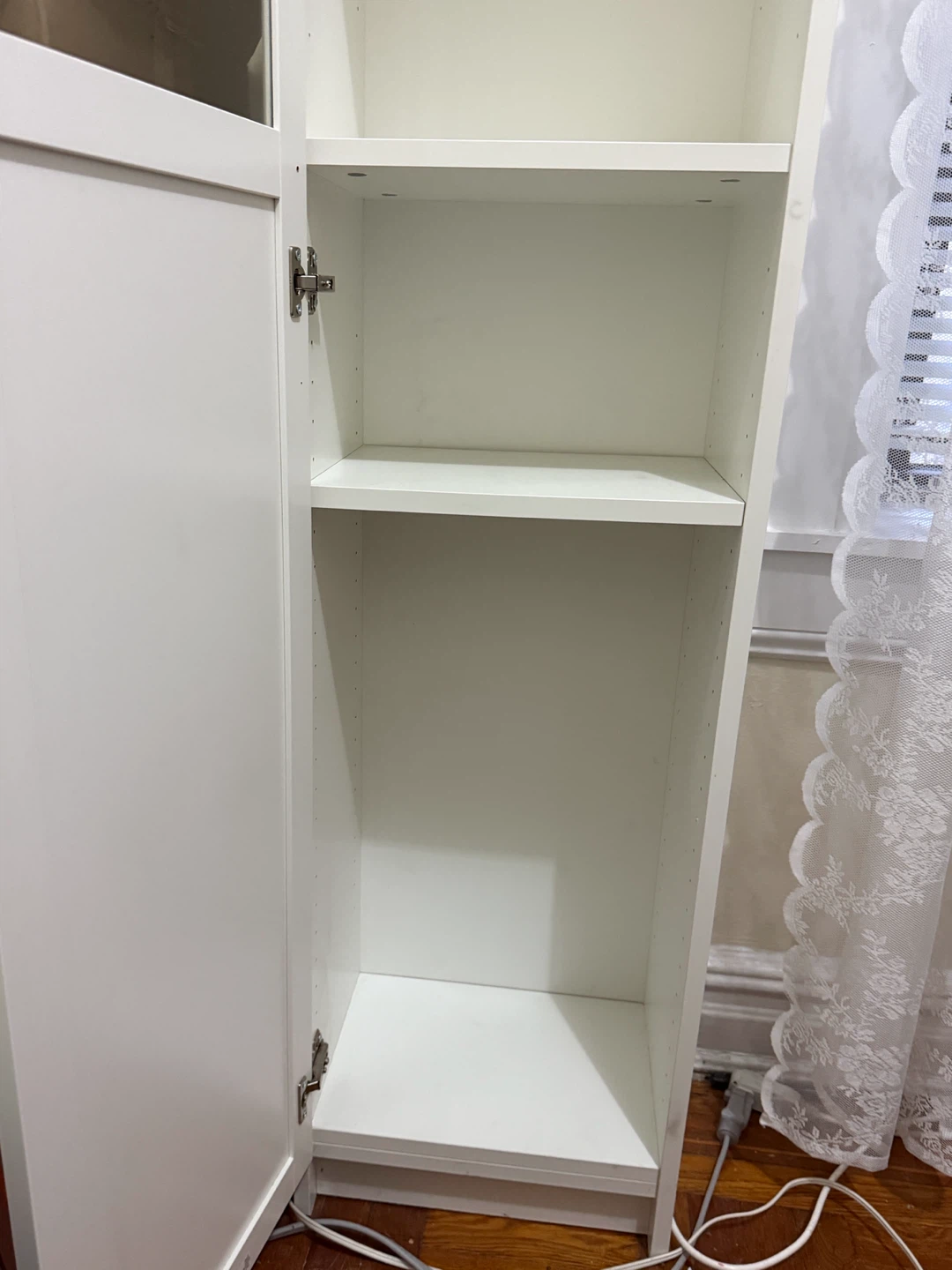 Bookshelf - photo 2