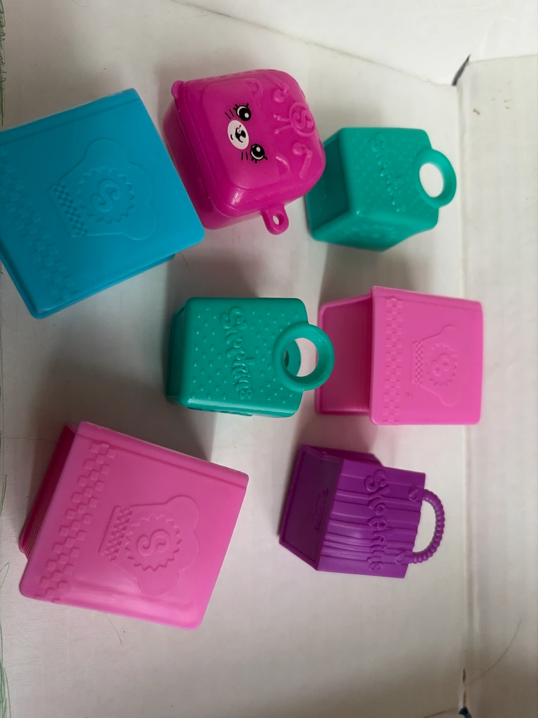 Shopkins Small Toy Carry Cases