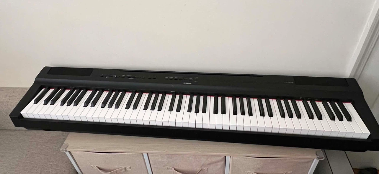 Yamaha Digital Piano - photo 3