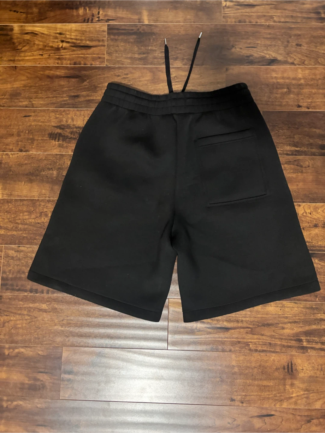 H&M Black Relaxed Fit Shorts Size M - photo 3