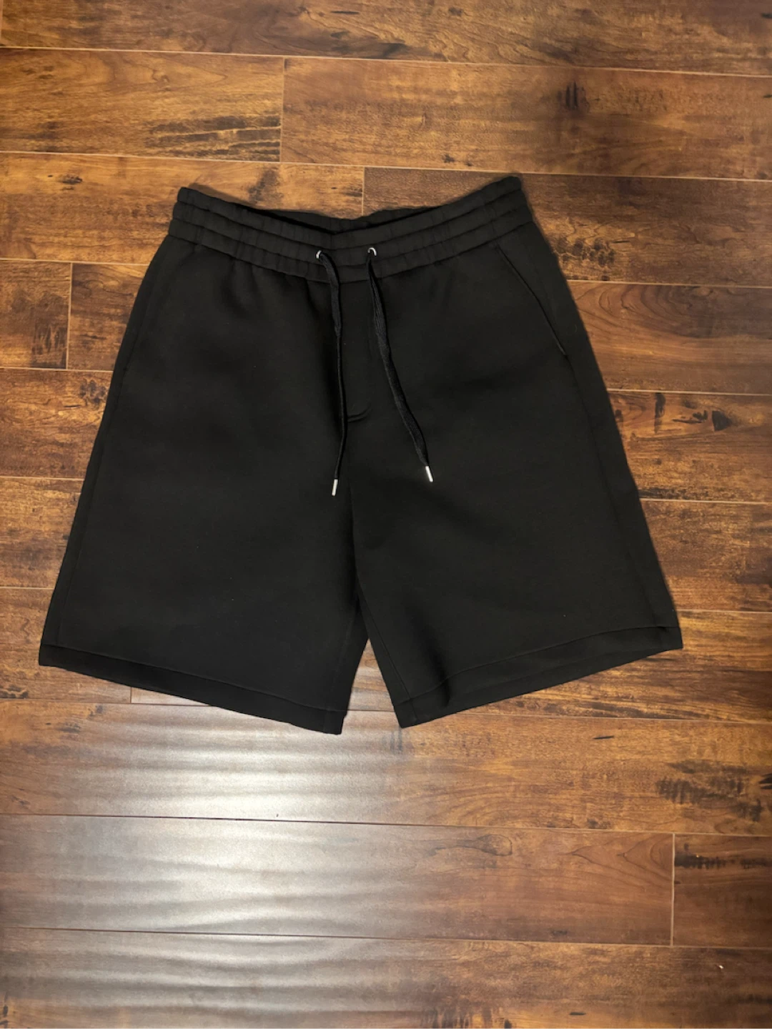H&M Black Relaxed Fit Shorts Size M