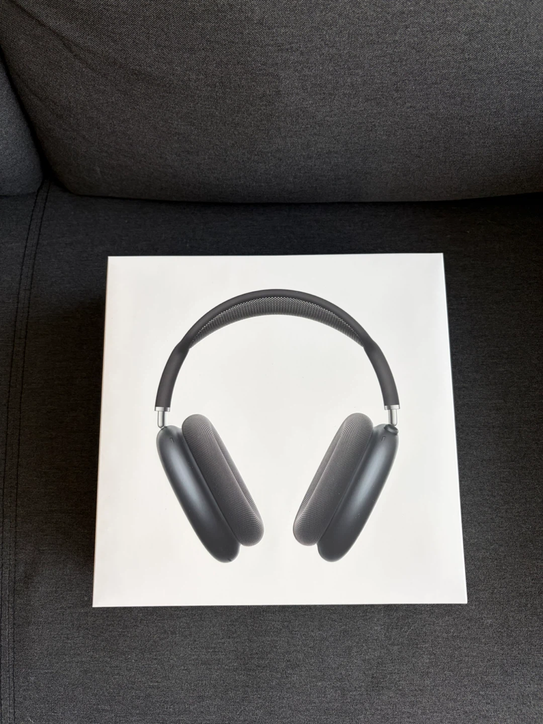 Brand New (Sealed): Apple AirPods Max 2 with Smart Case