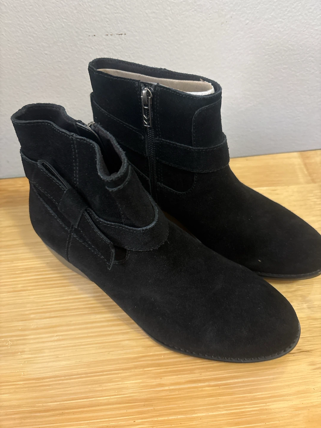 Sketchers Suede Ankle Boots