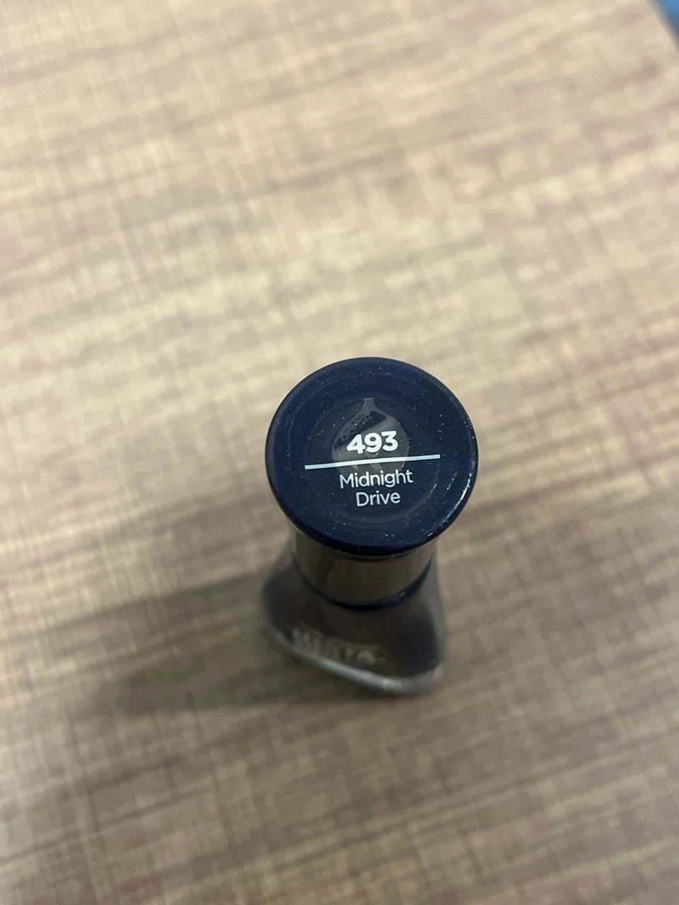 Blue nail polish - photo 2