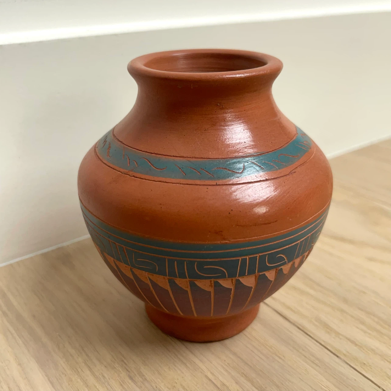 Vintage Southwestern Pueblo Style Terracotta Pottery Vase - photo 2