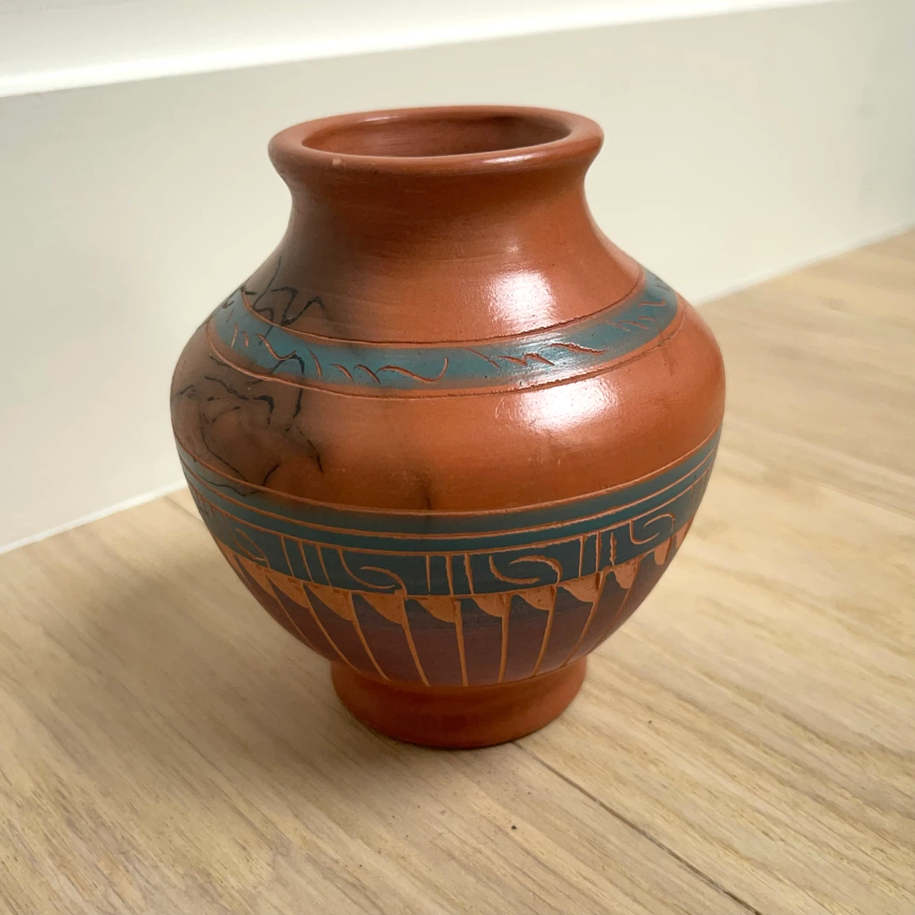 Vintage Southwestern Pueblo Style Terracotta Pottery Vase - photo 4