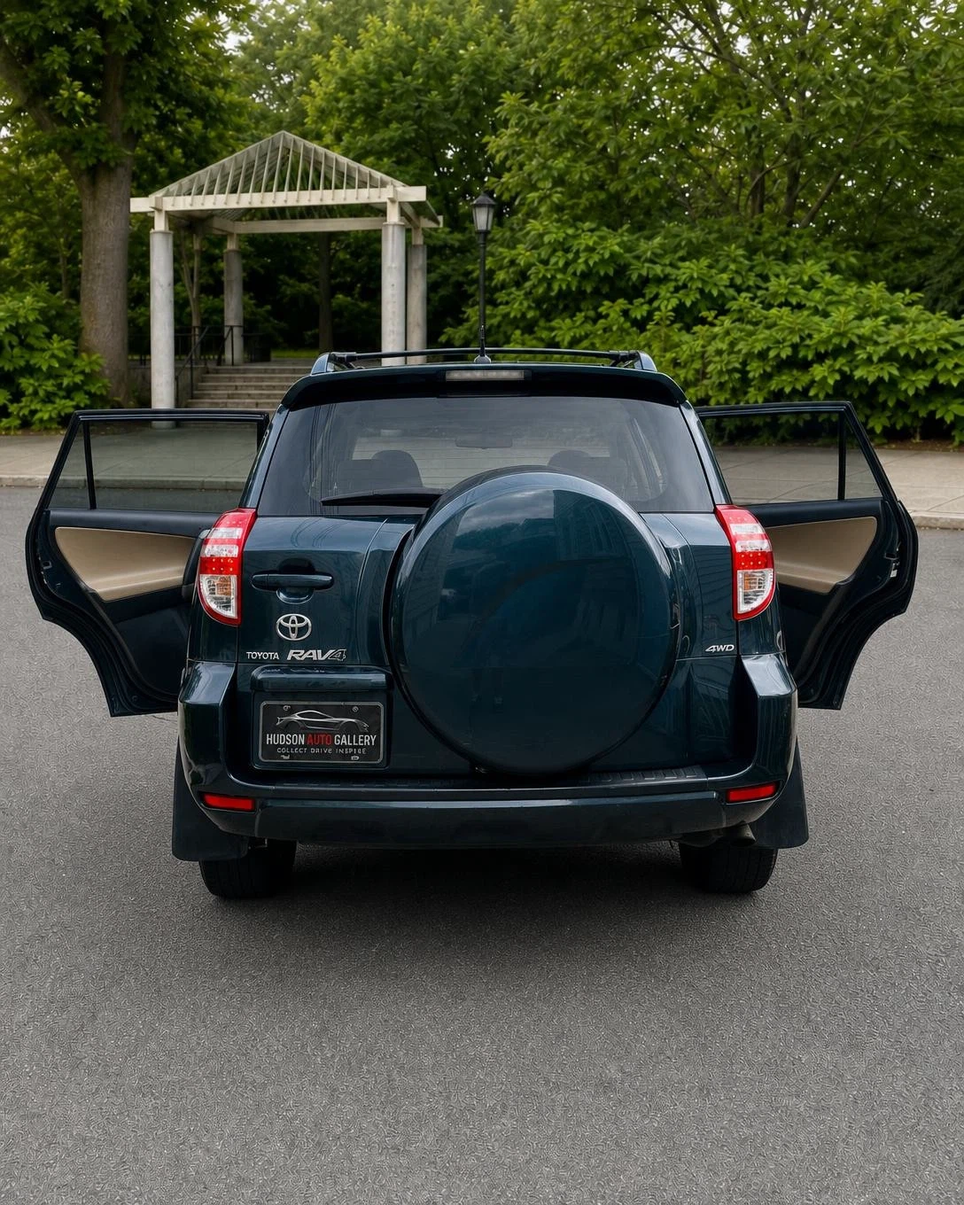 2010 Toyota RAV4 - photo 5