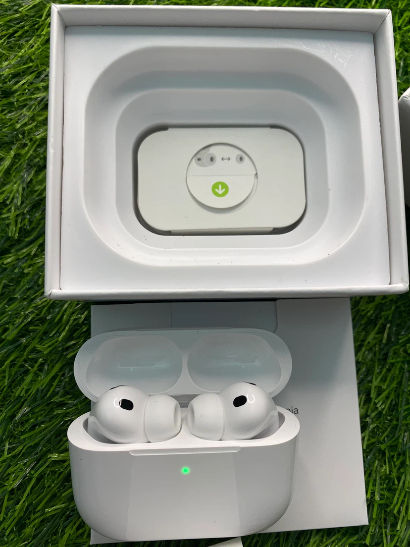 Apple AirPods Pro (3rd generation) - photo 3