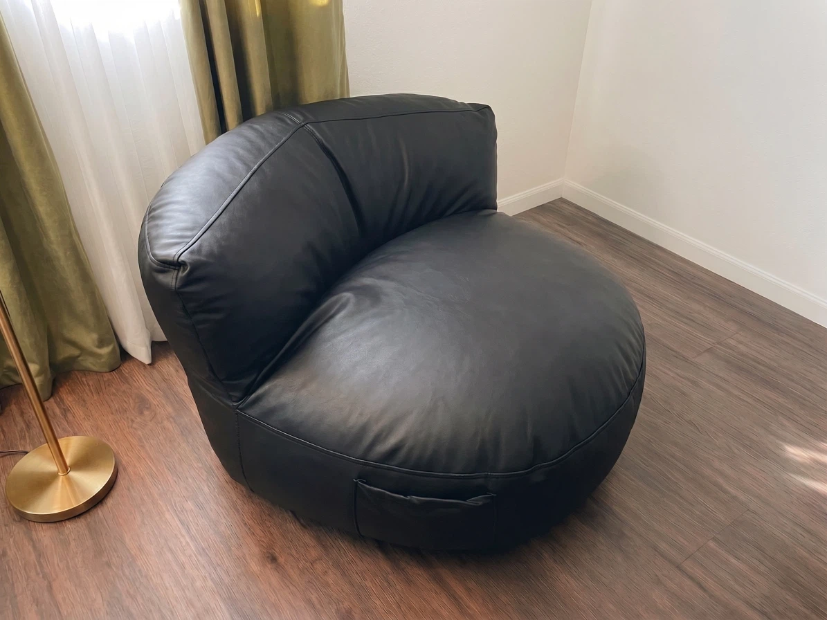 Bean bag (black faux leather)