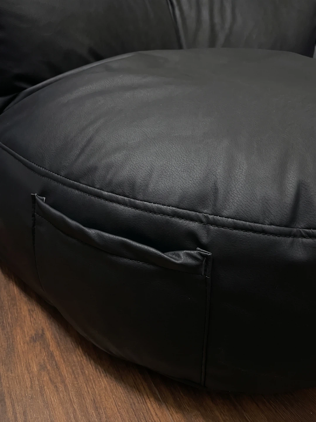 Bean bag (black faux leather) - photo 2