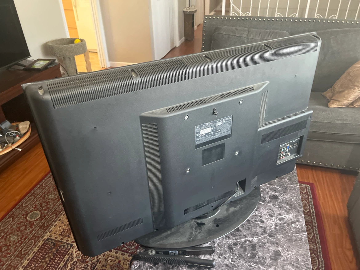 Toshiba Television - photo 2