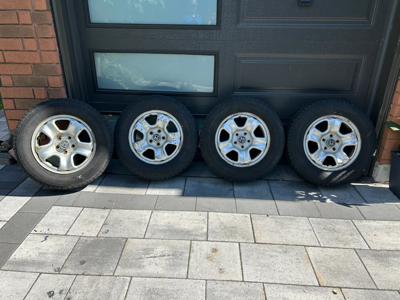 All season tires and Alloy Rims - 215/70R16 100T