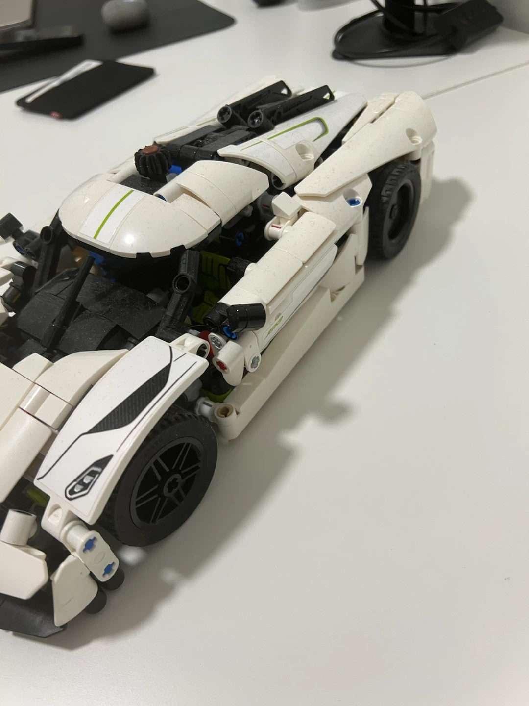 Lego White Koenigsegg Technic 42184 - photo 3