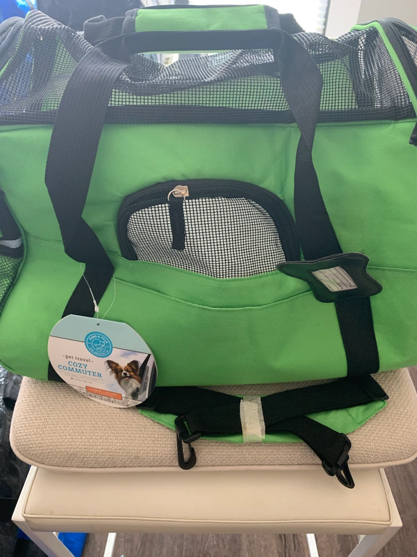 PET CARRIER. NEW/ NEVER USED