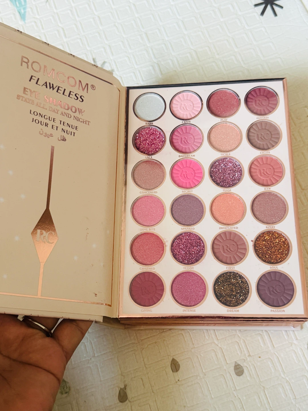 ROMCOM Flawless Eyeshadow & Blusher Palette - photo 2