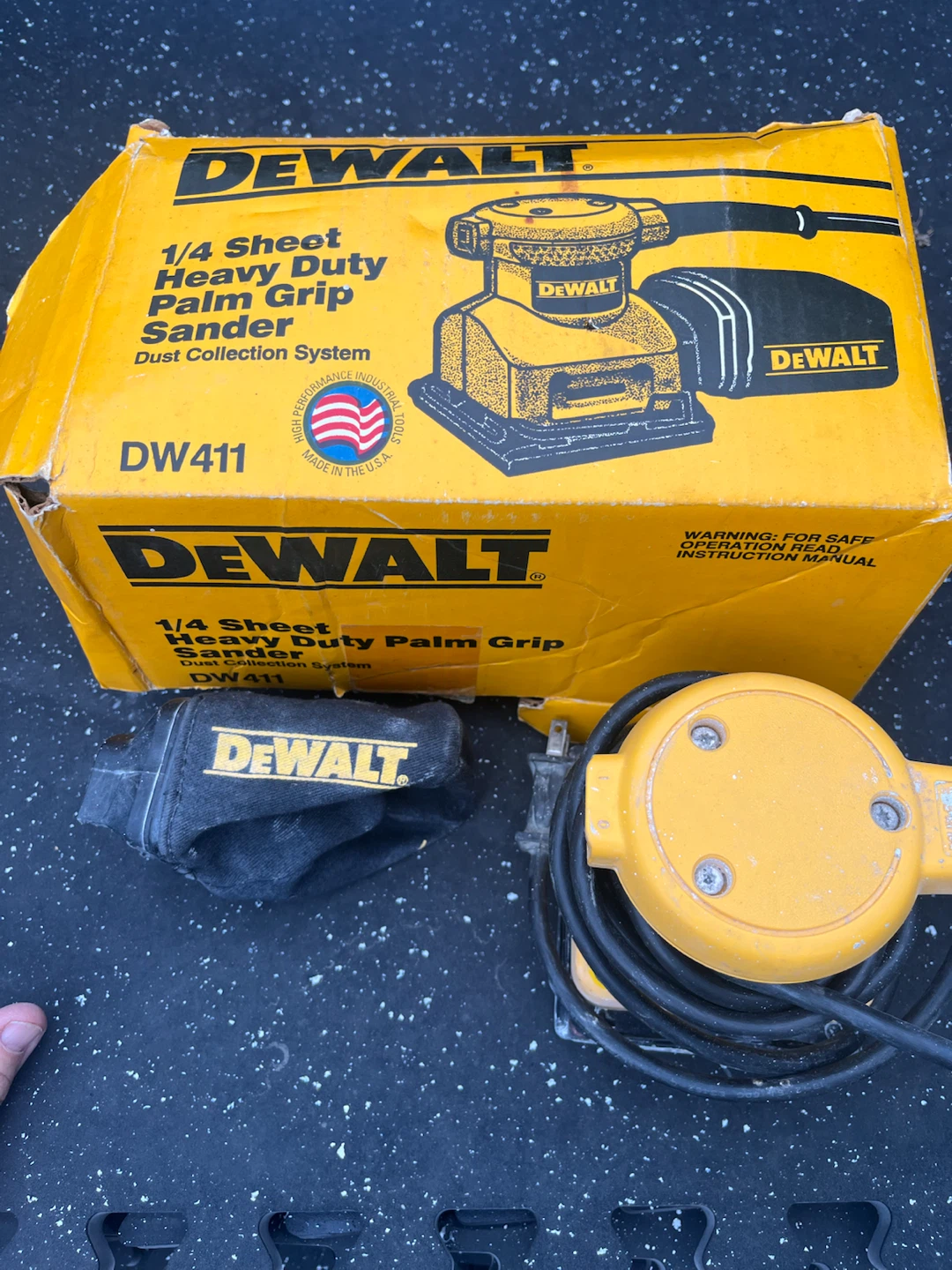 DEWALT DW411 1/4 Sheet Heavy Duty Palm Grip Sander - photo 2