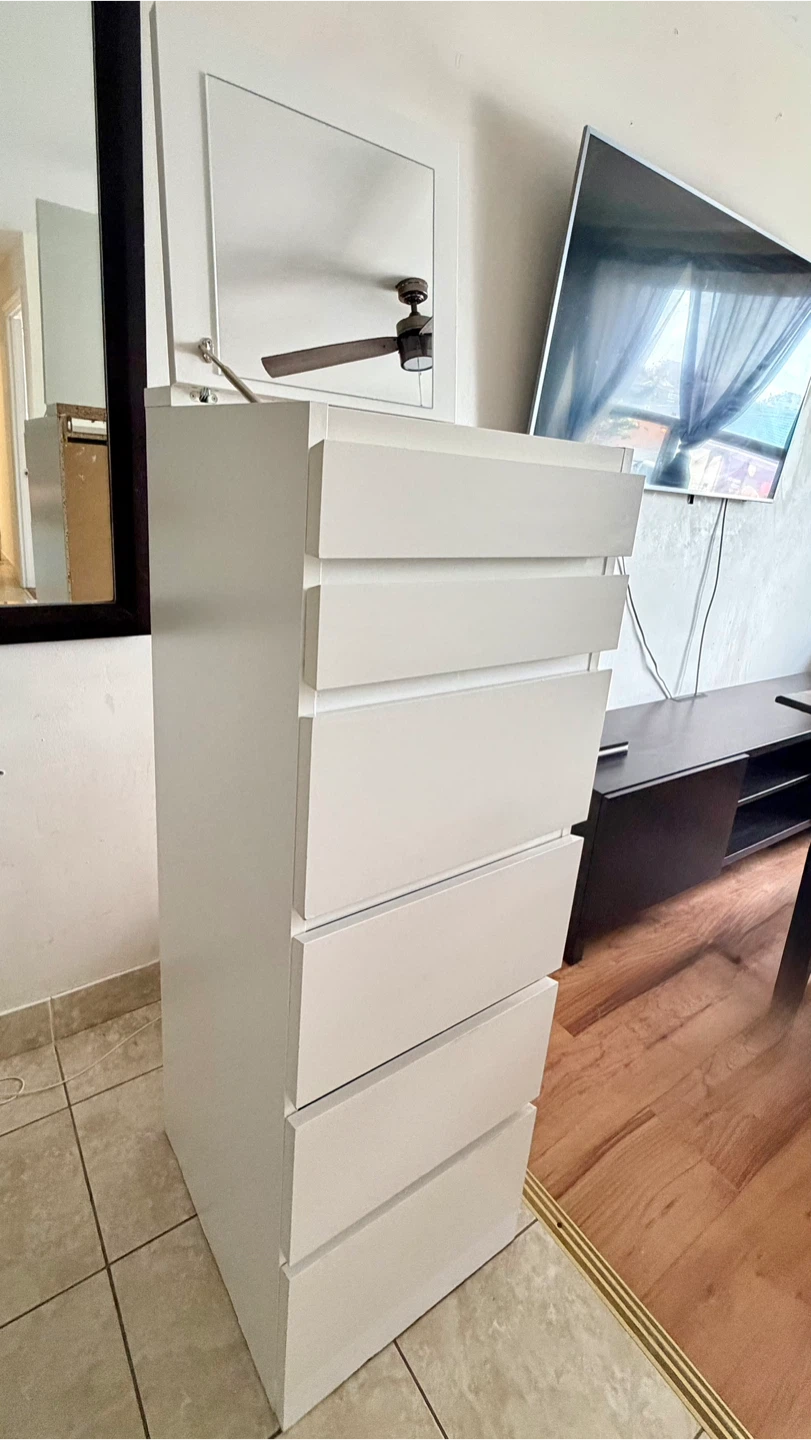 White 6-Drawer Tall Dresser - photo 3