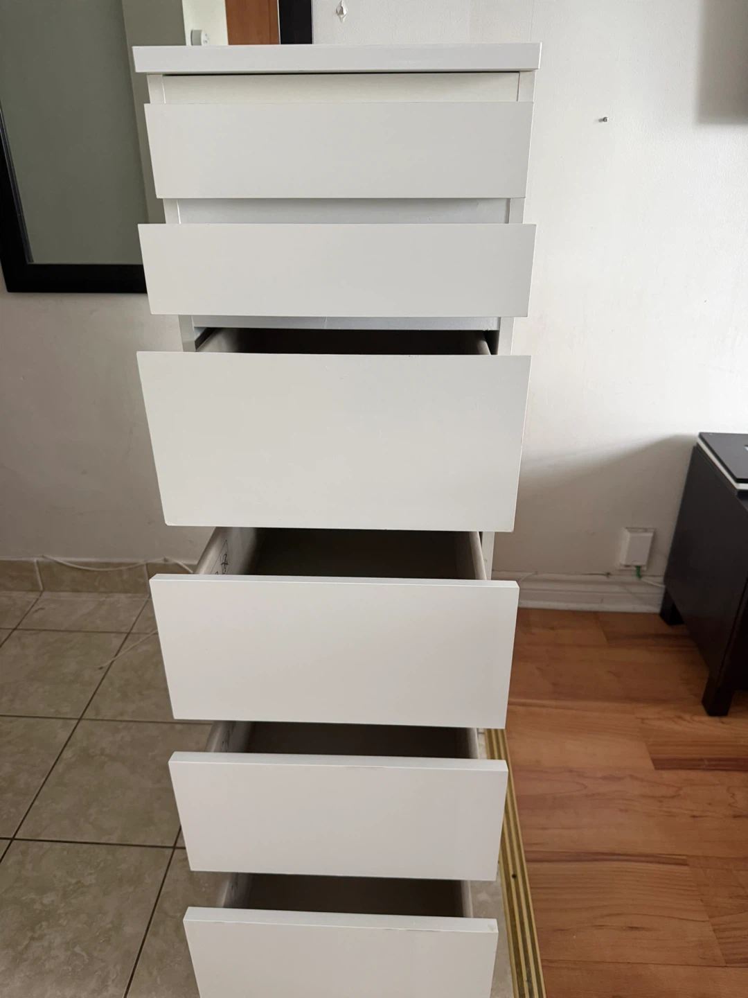 White 6-Drawer Tall Dresser - photo 4