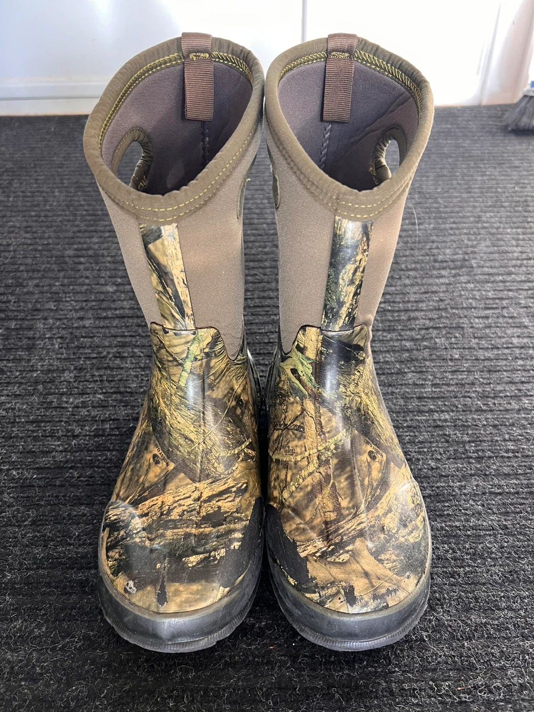 Bogs Youth Classic Mid Camo Waterproof Boots Size 4