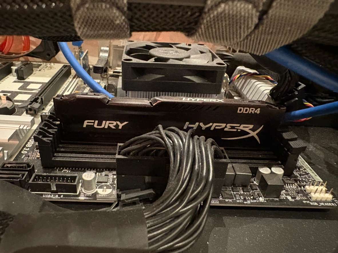 Gaming/Testing PC w/ Unique Open Air Design - photo 2