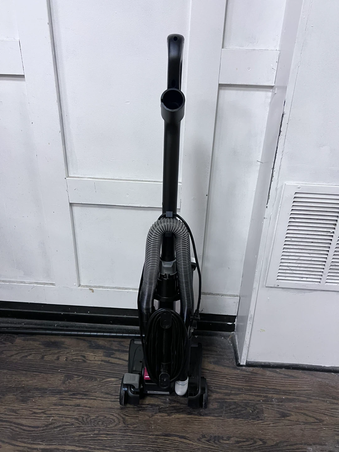 Bissell CleanView Compact Vacuum - photo 3