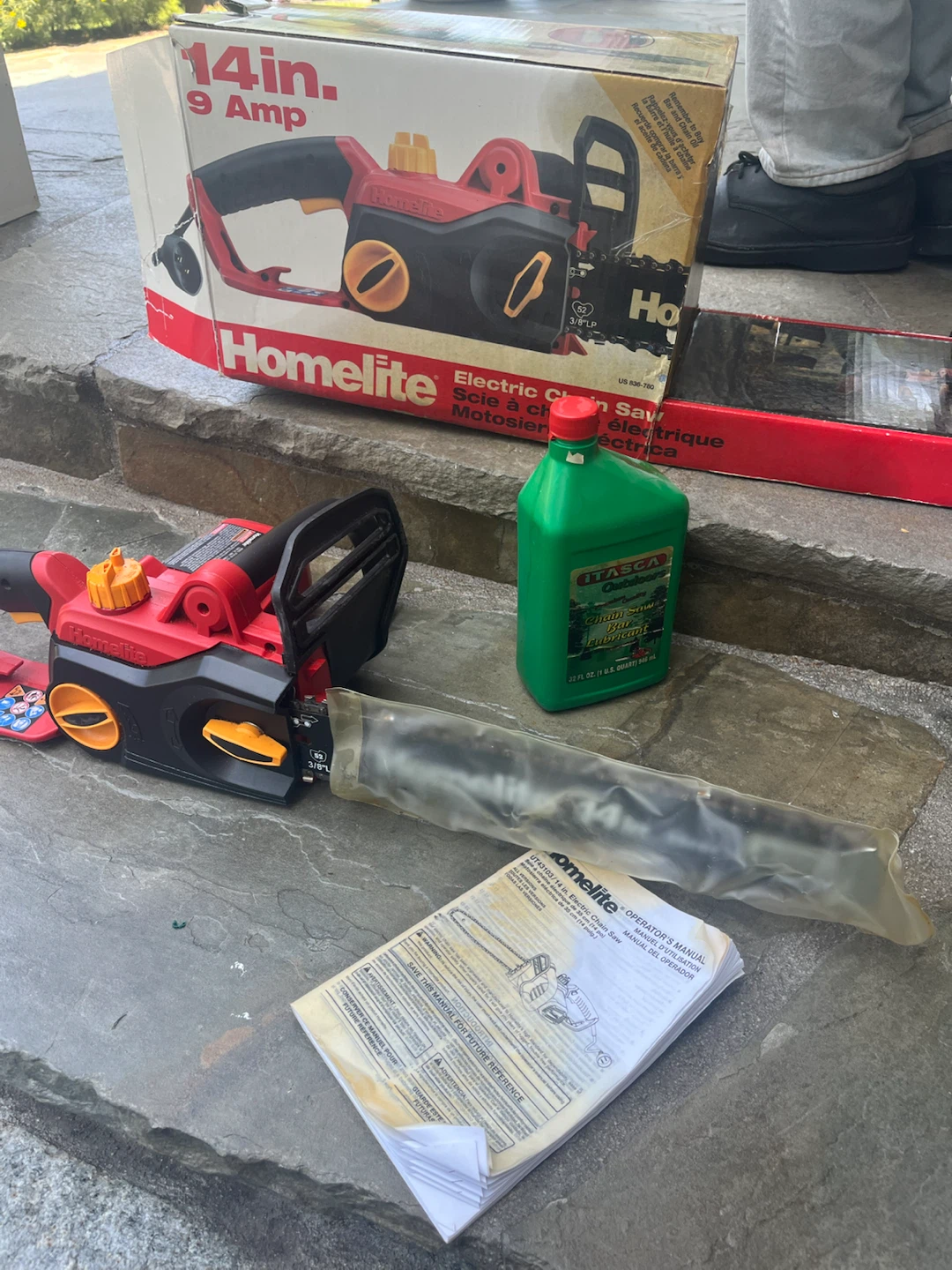 Homelite 14in Electric Chain Saw 9 Amp