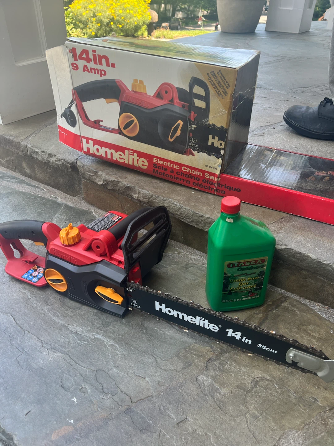 Homelite 14in Electric Chain Saw 9 Amp - photo 2