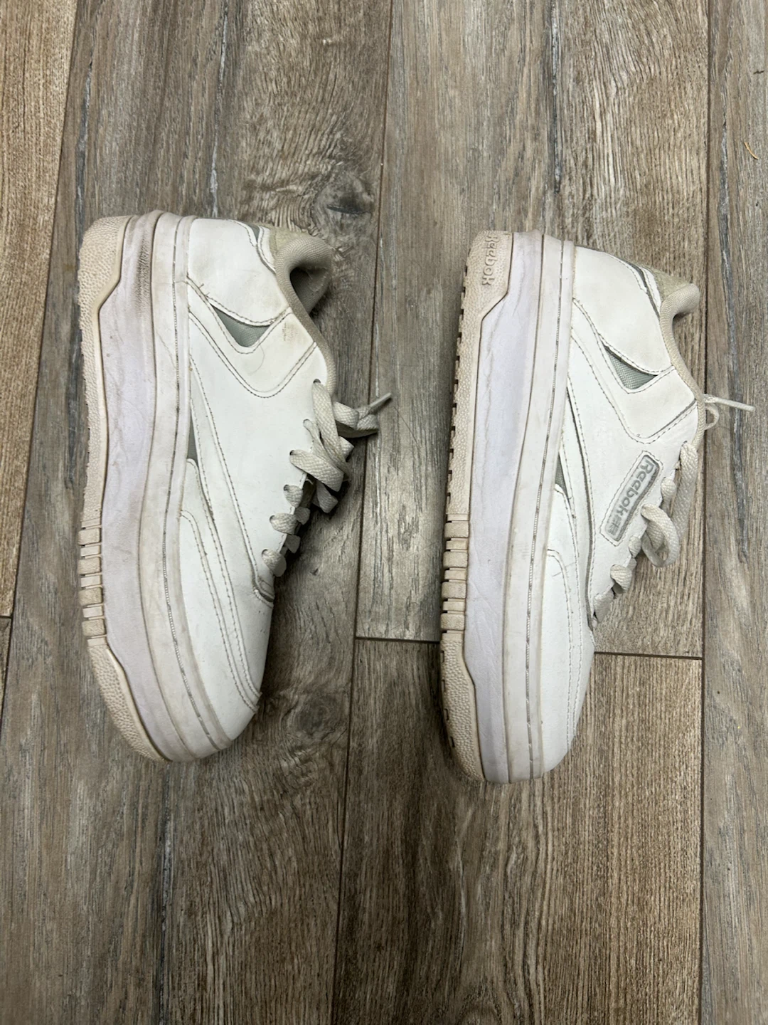 White Reebok Classic Sneakers - photo 4