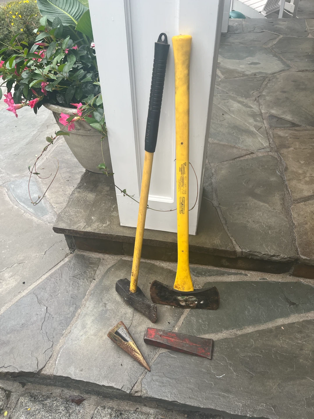 Log Splitting Axes and Wedges