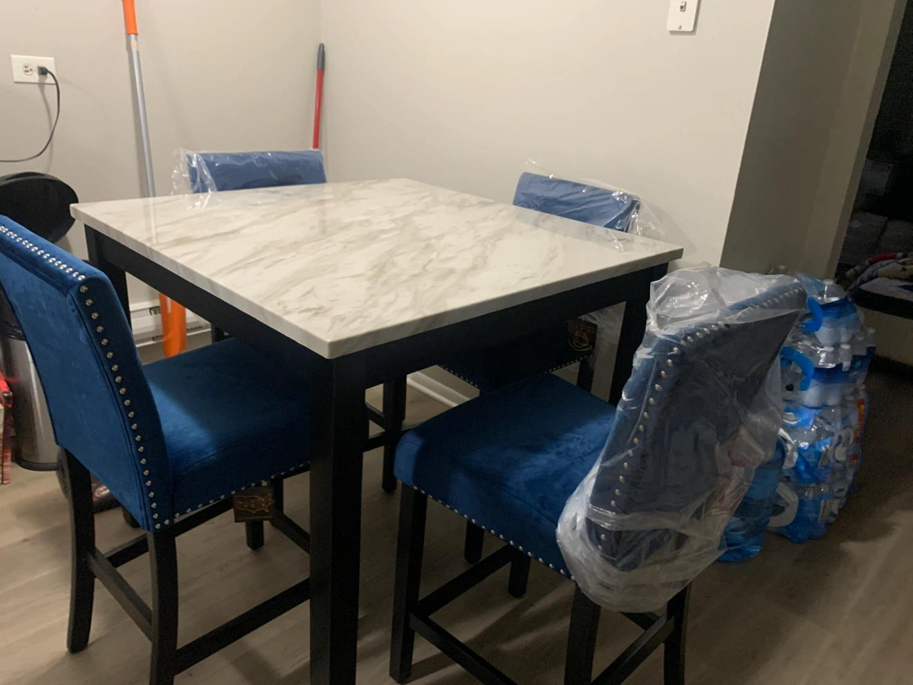 Counter Height Dining Set with 4 Chairs - photo 3