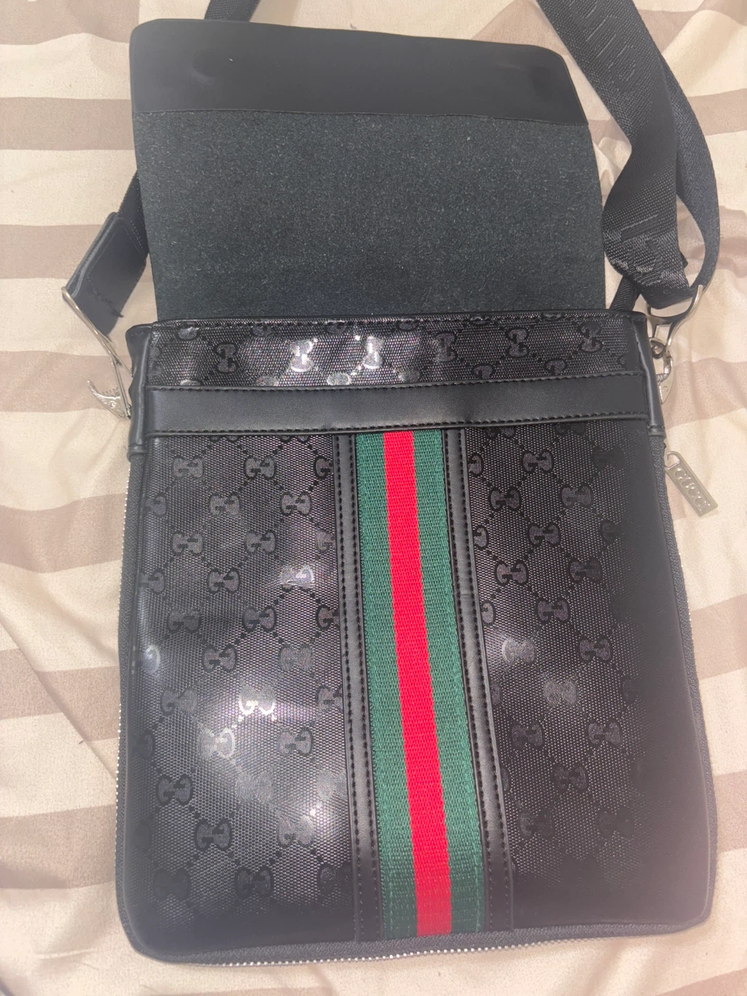 Gucci Messenger Bag - photo 3