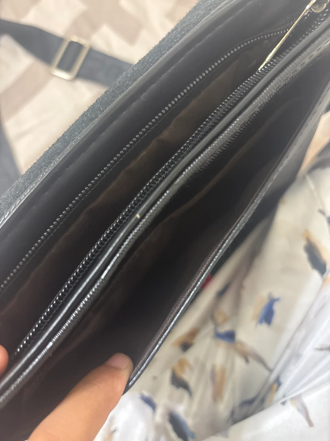 Gucci Messenger Bag - photo 5
