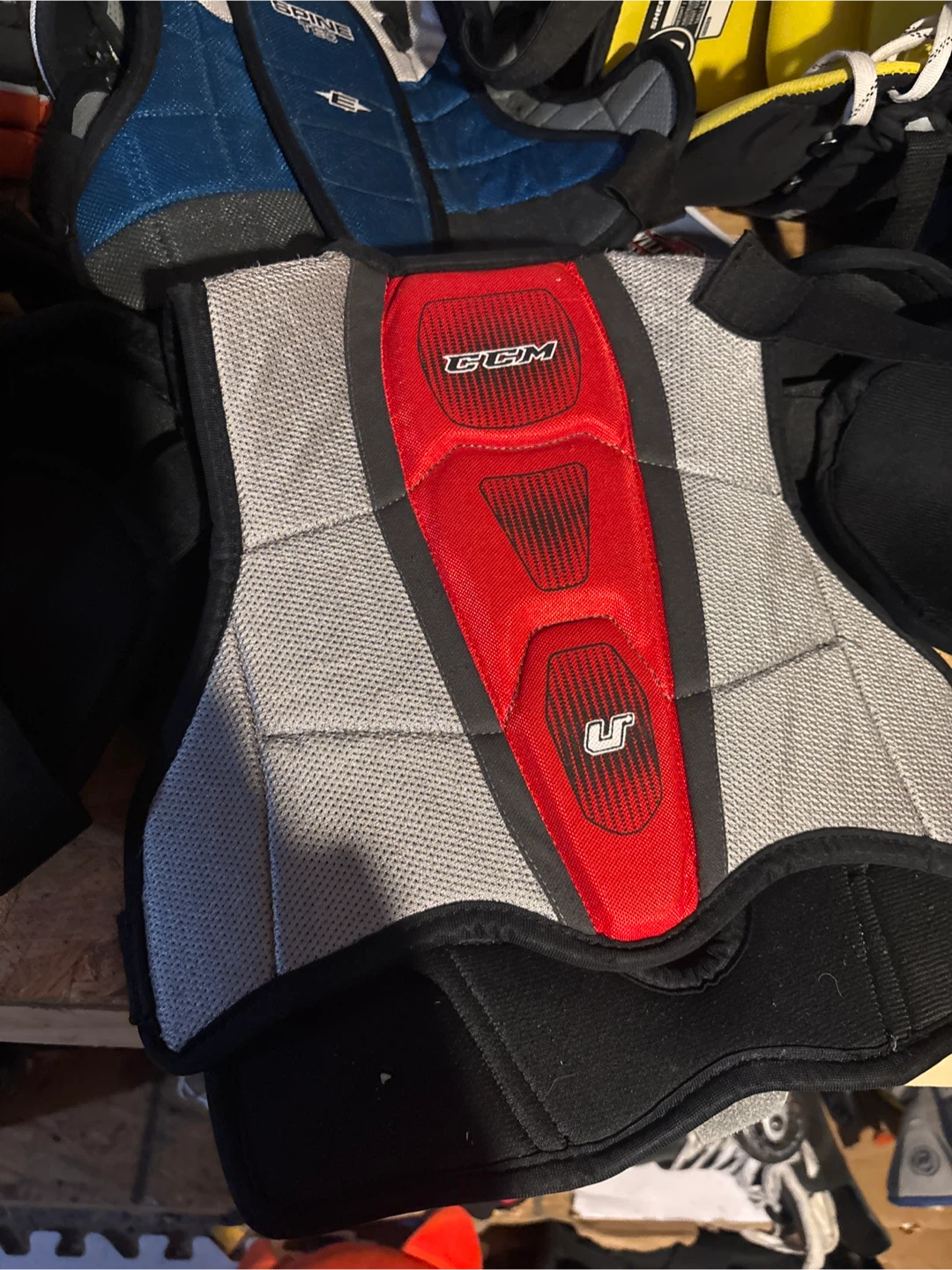 CCM Hockey Chest Protector - photo 2