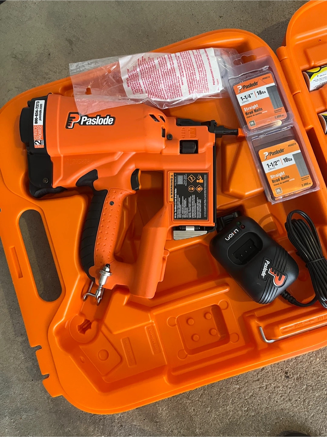 NEW Paslode Cordless 18Ga Brad Nailer + Charger, Fuel & Nails - photo 2