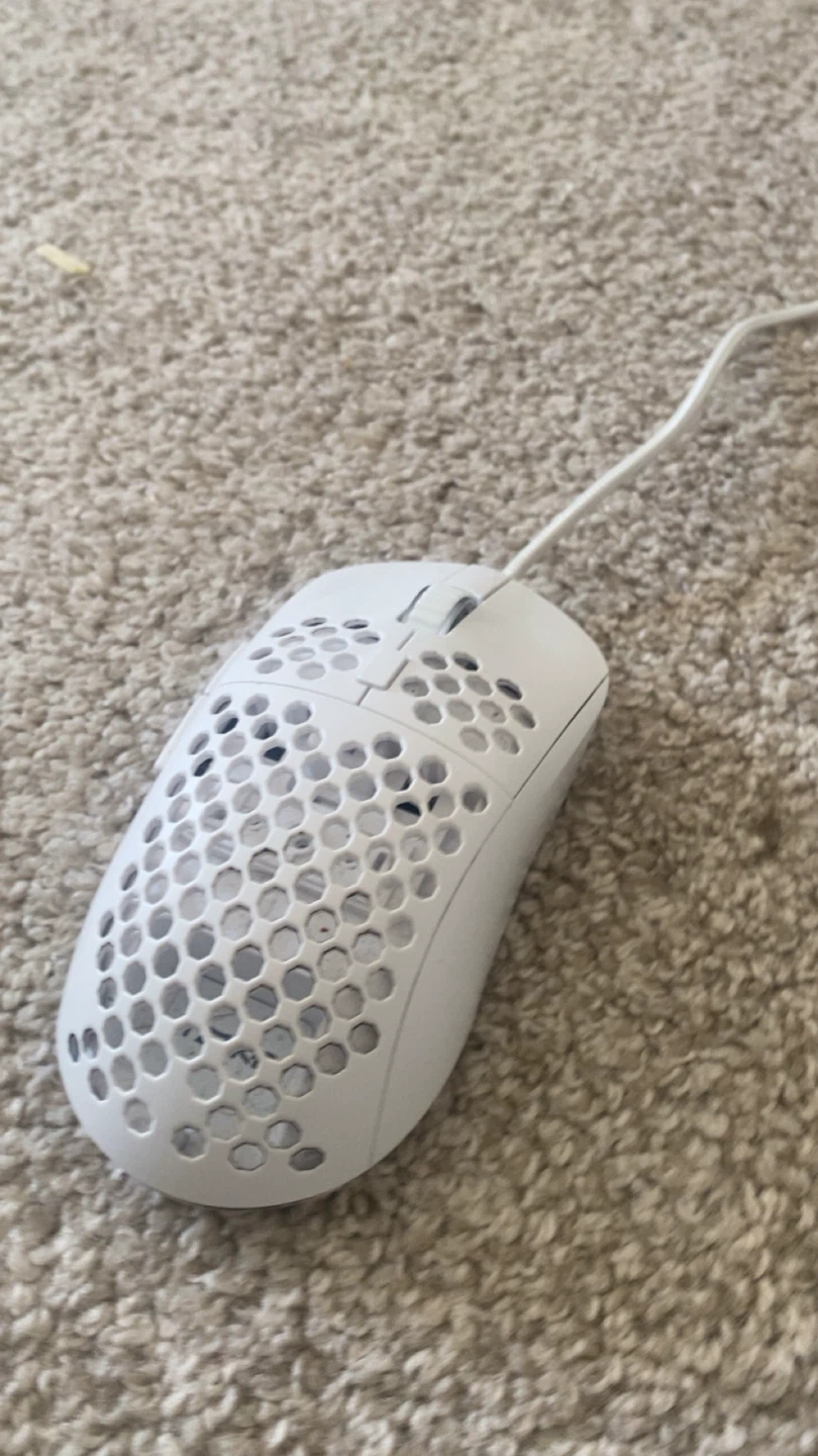 TMKB M1 SE gaming mouse and mousepad - photo 2