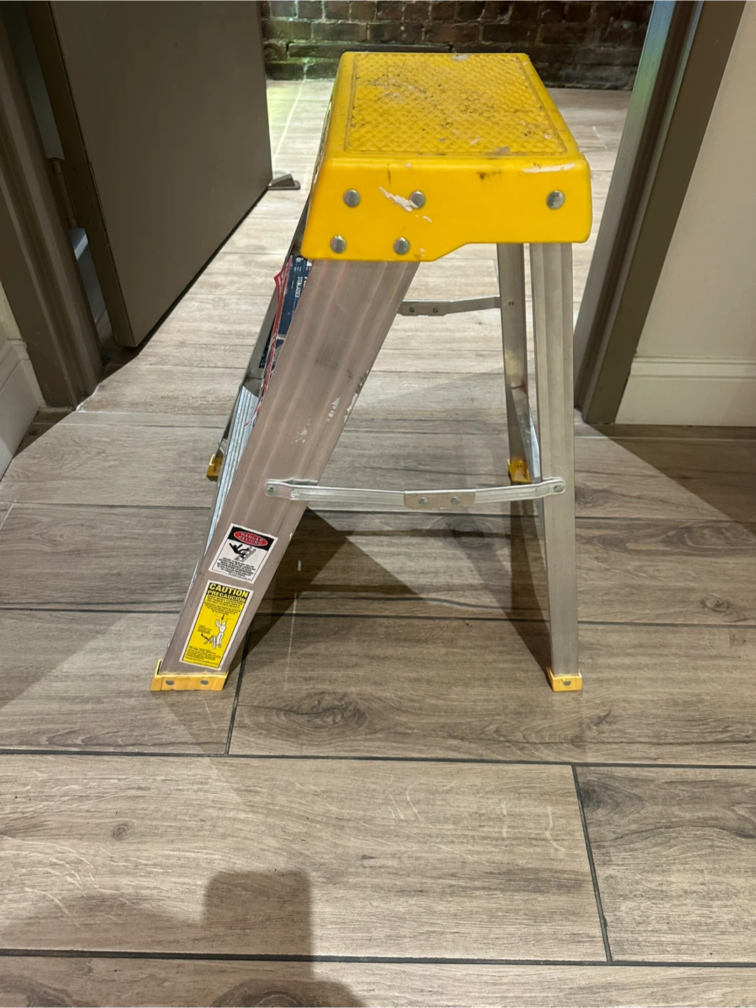 Werner 2 ft Aluminum Step Ladder - photo 2