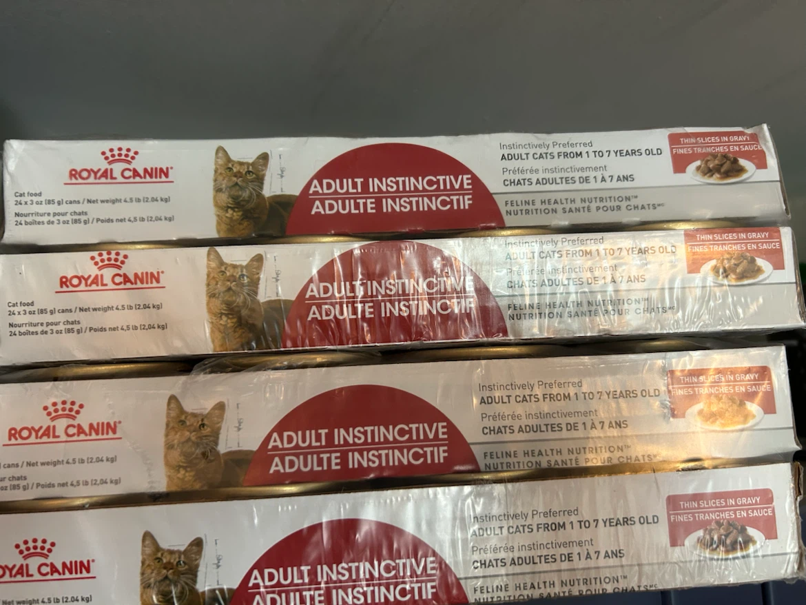 Royal Canin Adult Instinctive Wet Cat Food – 43 Cans