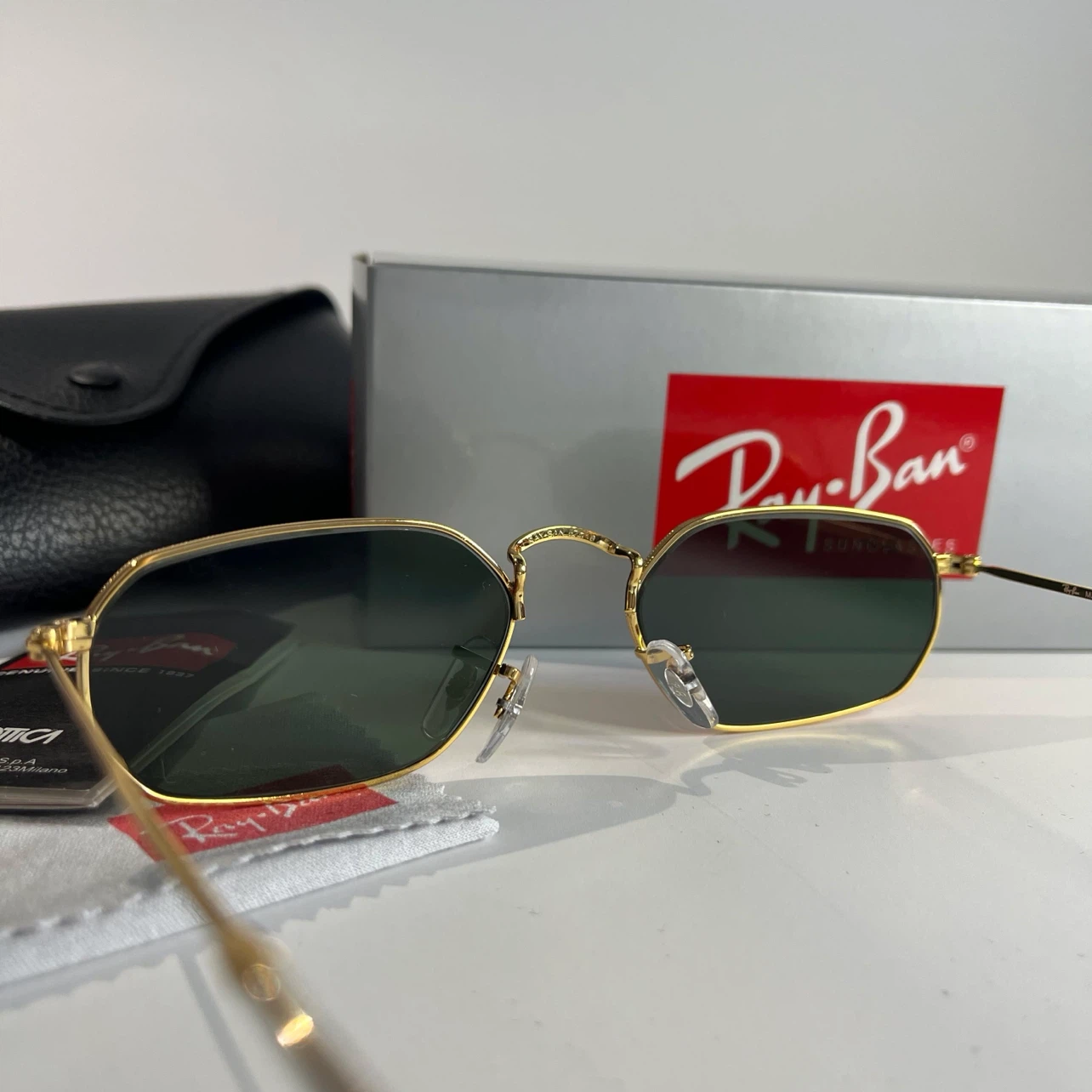 Ray-Ban Hexagonal Sunglasses - Gold Frame - photo 4